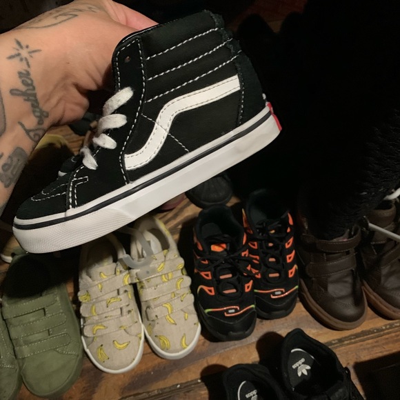 Vans - Picture 4 of 5